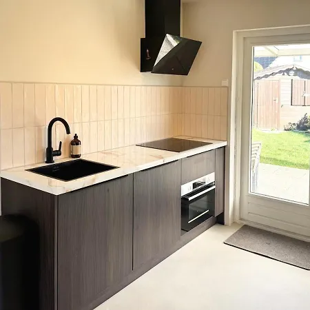 Charmante Vakantiewoning Aan Zee 펜션