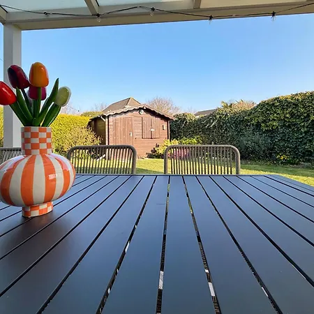 Дом отдыха Charmante Vakantiewoning Aan Zee