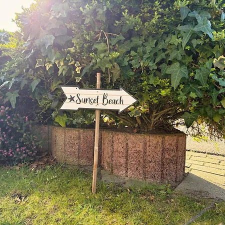 펜션 Charmante Vakantiewoning Aan Zee