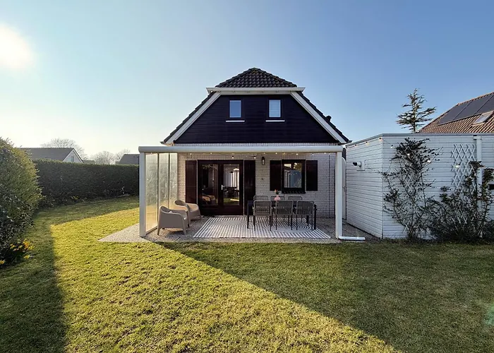 Charmante Vakantiewoning Aan Zee Ауддорп