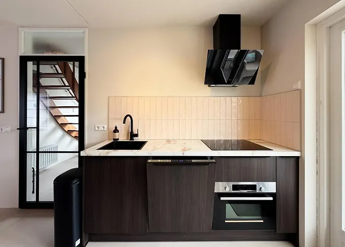 度假居 Charmante Vakantiewoning Aan Zee *