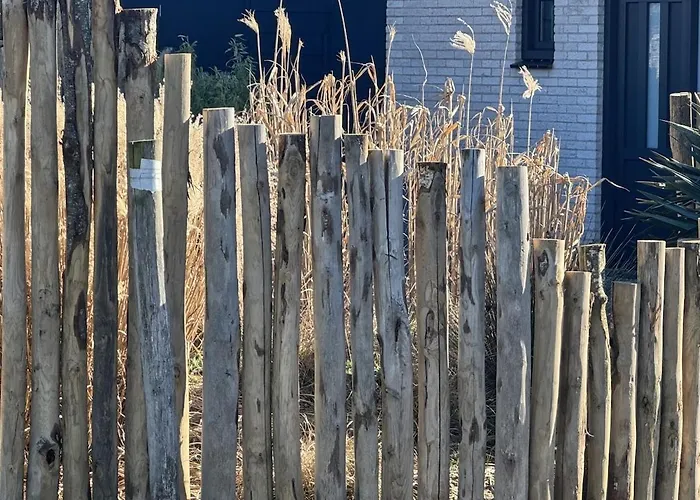 Charmante Vakantiewoning Aan Zee 度假居 *